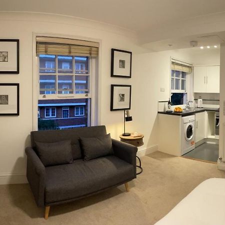 Studio Flat In The Heart Of St. Johns Wood London Bagian luar foto