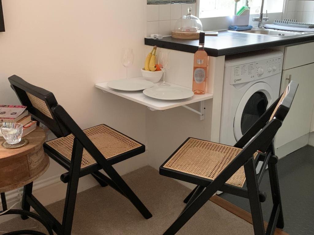 Studio Flat In The Heart Of St. Johns Wood London Bagian luar foto